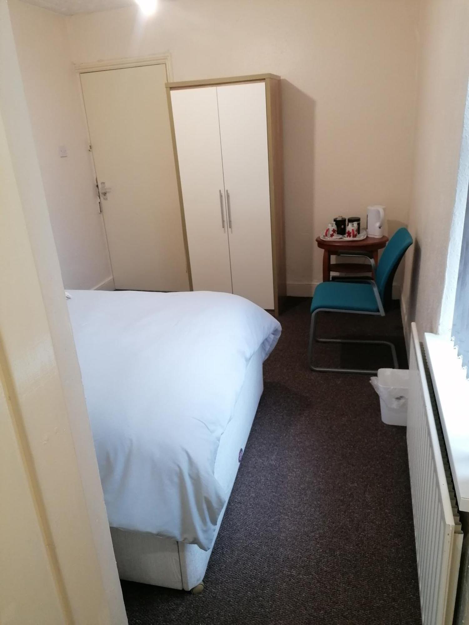 Hygis Home Of Relaxations Stoke-on-Trent Eksteriør billede