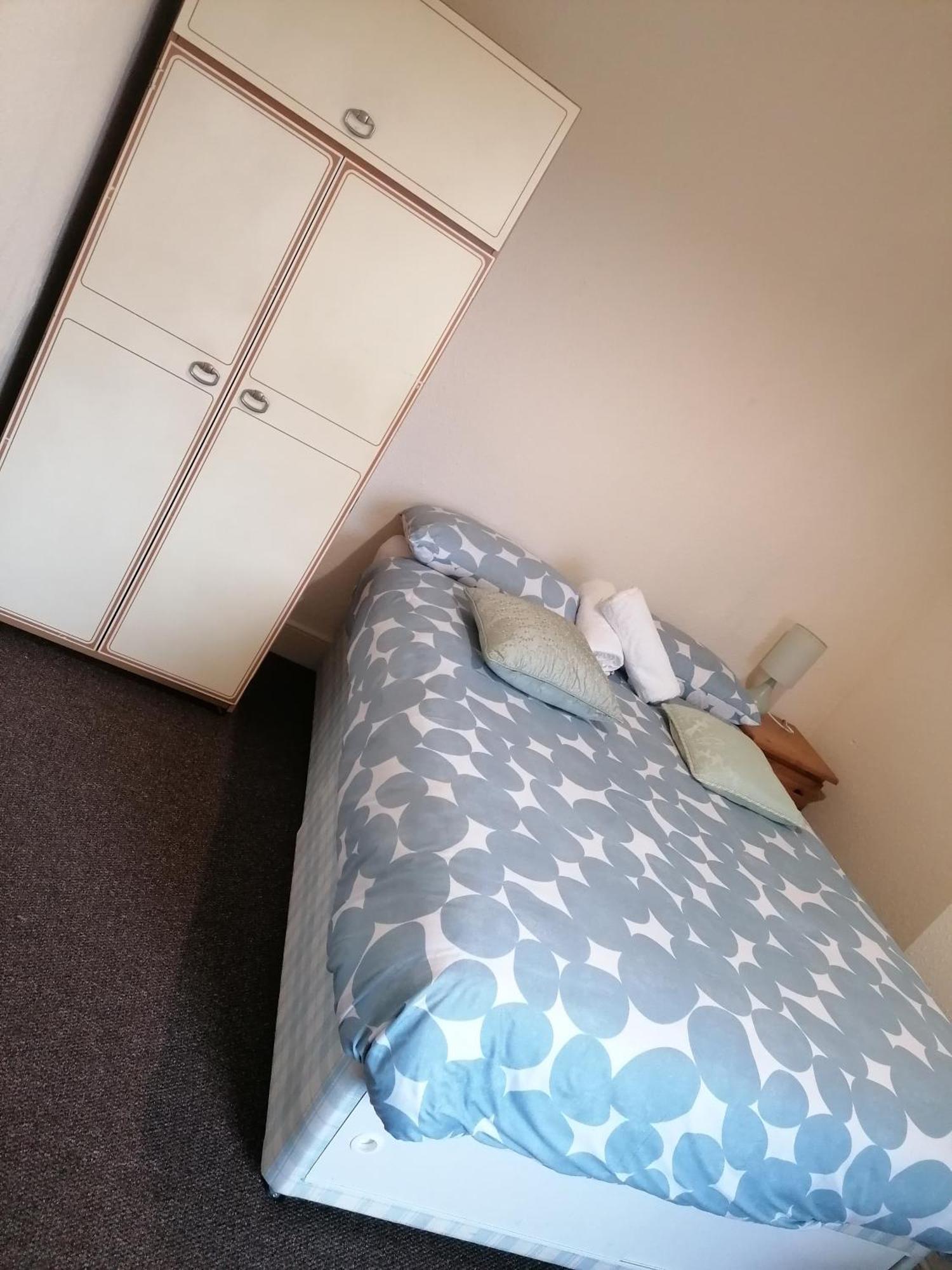 Hygis Home Of Relaxations Stoke-on-Trent Eksteriør billede