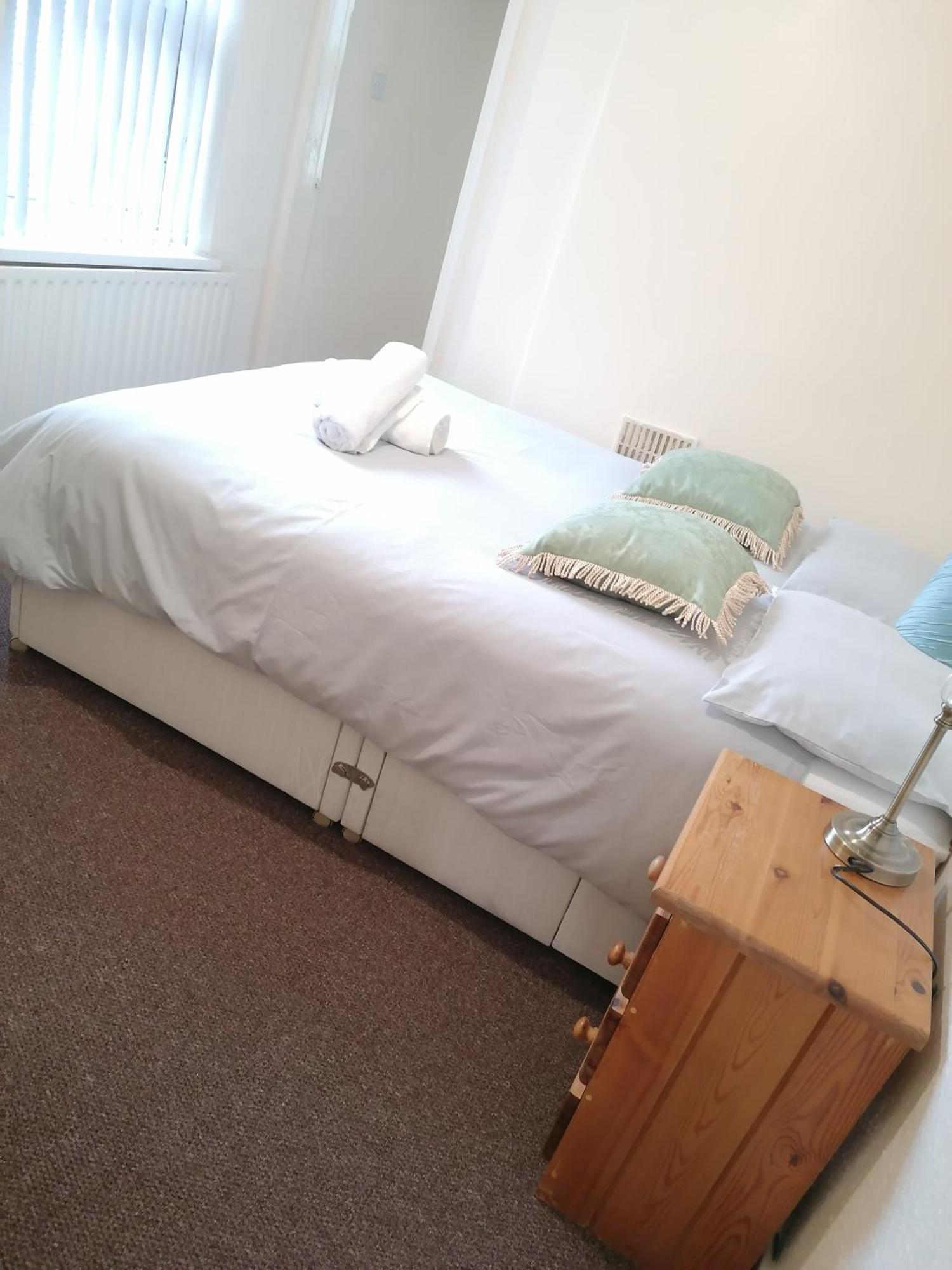 Hygis Home Of Relaxations Stoke-on-Trent Eksteriør billede